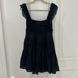 Super Cute black mini dress that is perfect for the summer.